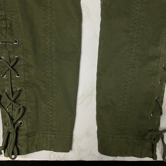 NWT Scripted Rio Green Side Lace Up Buckle Pants - Picture 4 of 11